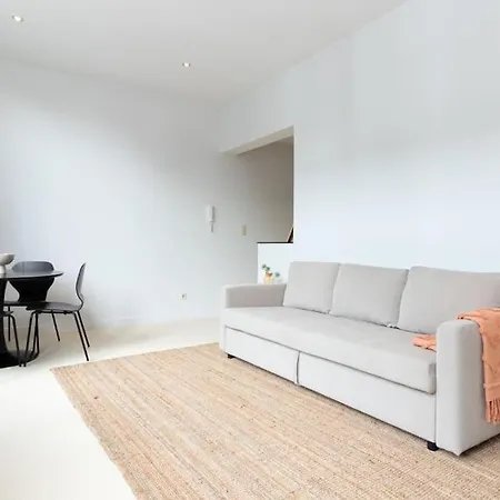 Bright, Spacious & Perfectly Located In The Heart Of *