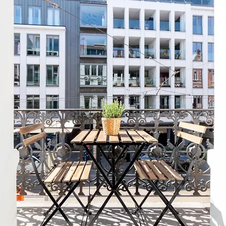 Bright, Spacious & Perfectly Located In The Heart Of