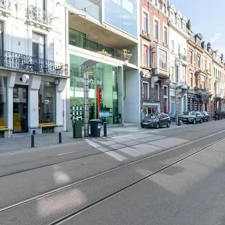 Bright, Spacious & Perfectly Located In The Heart Of 根特