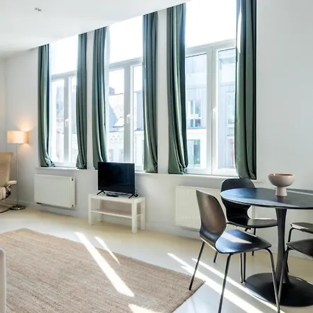 Bright, Spacious & Perfectly Located In The Heart Of