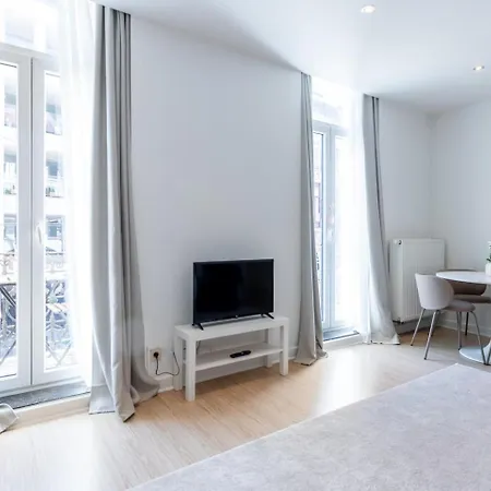 Bright, Spacious & Perfectly Located In The Heart Of Gent