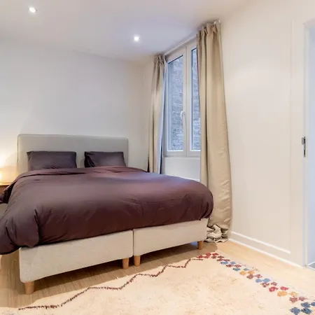 Apartment Bright, Spacious & Perfectly Located In The Heart Of