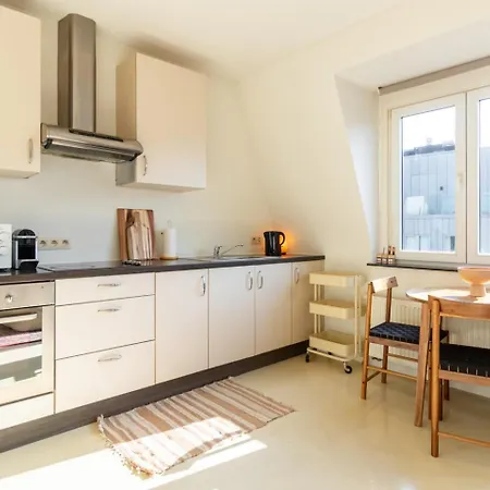 公寓 Bright, Spacious & Perfectly Located In The Heart Of 根特