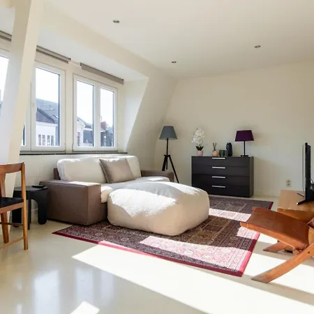 Bright, Spacious & Perfectly Located In The Heart Of