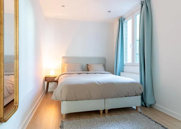 Bright, Spacious & Perfectly Located In The Heart Of Apartment Gent