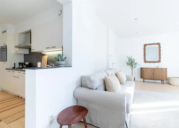 Bright, Spacious & Perfectly Located In The Heart Of