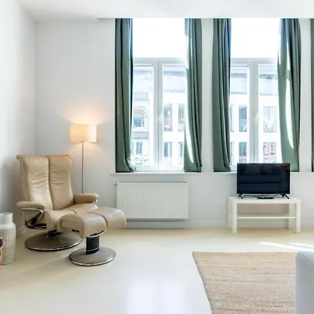 Апартаменты Bright, Spacious & Perfectly Located In The Heart Of Гент